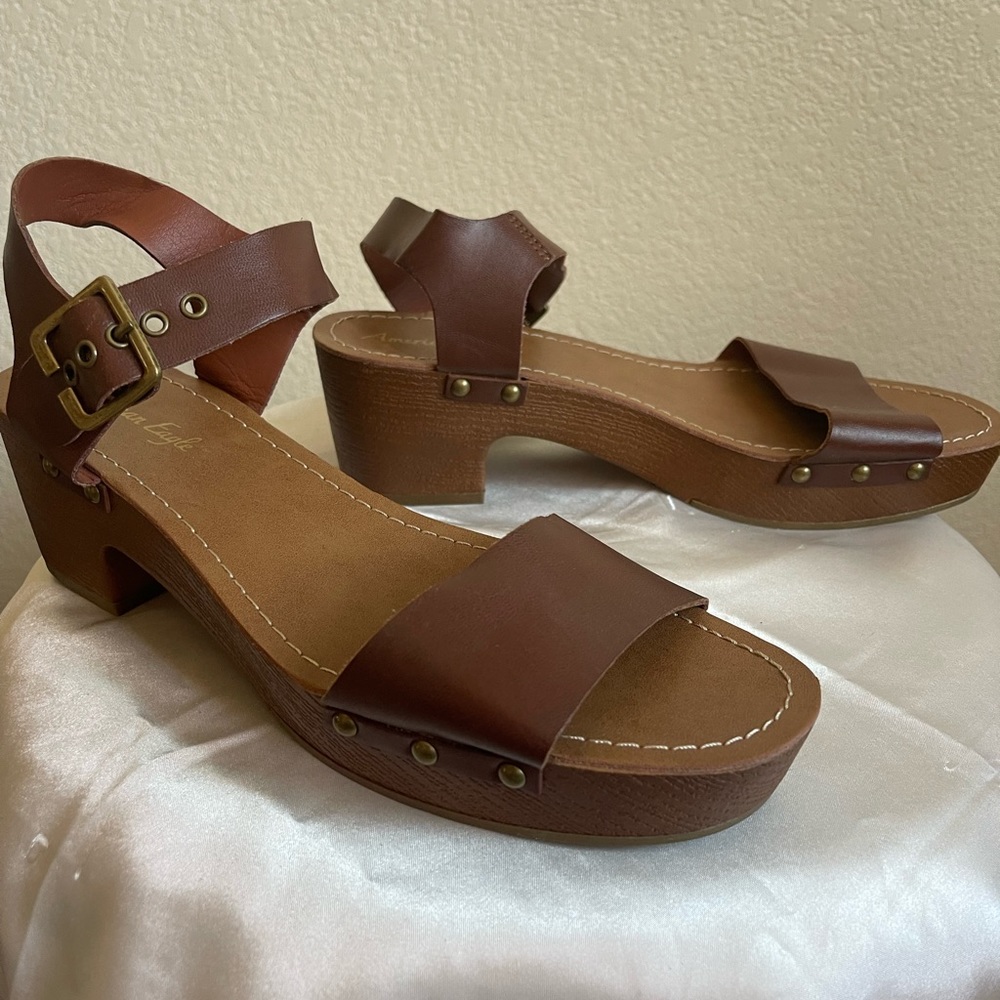 American Eagle Payless NWOT size 9.5 brown sandals - Picture 3 of 8